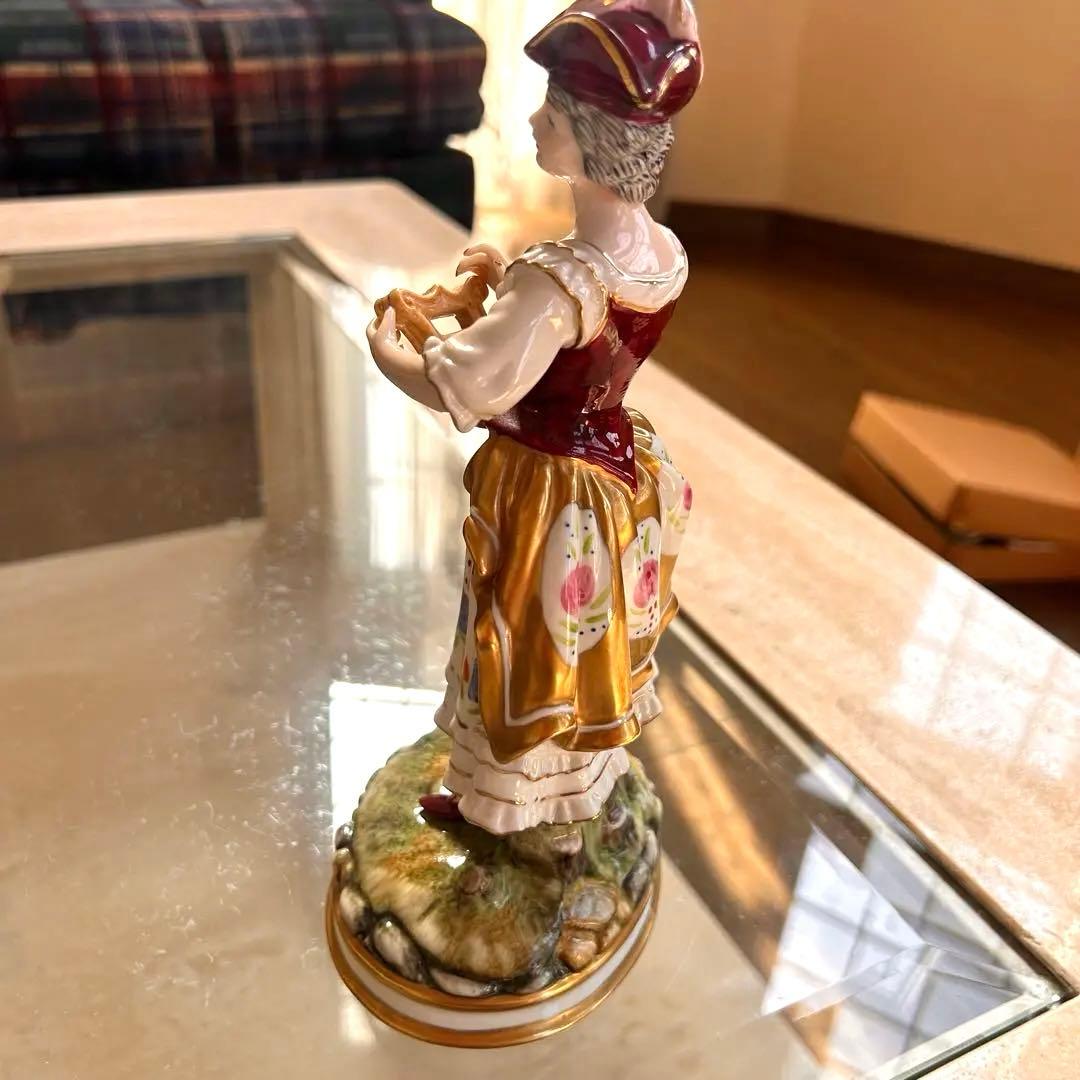 ポルトガル　陶器製 女性フィギュリン 楽器　ハーブ　ヴィンテージ 1986年製