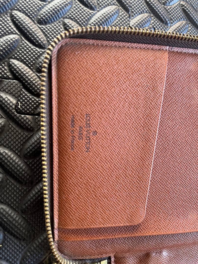LOUIS VUITTON （ルイ ヴィトン） オーガナイザー