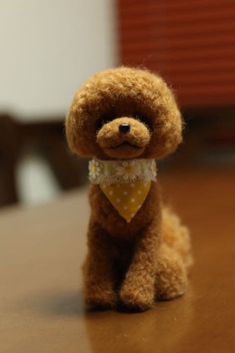 羊毛フェルト　トイプードル