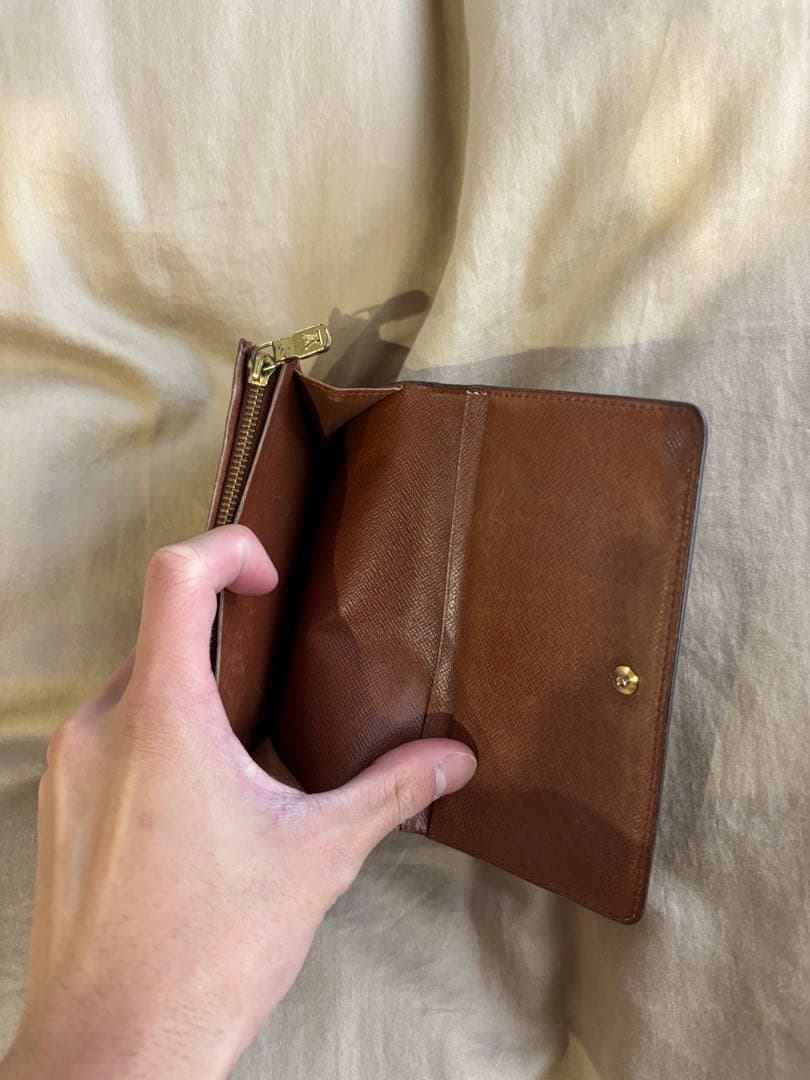 Louis Vuitton モノグラム 二つ折り財布