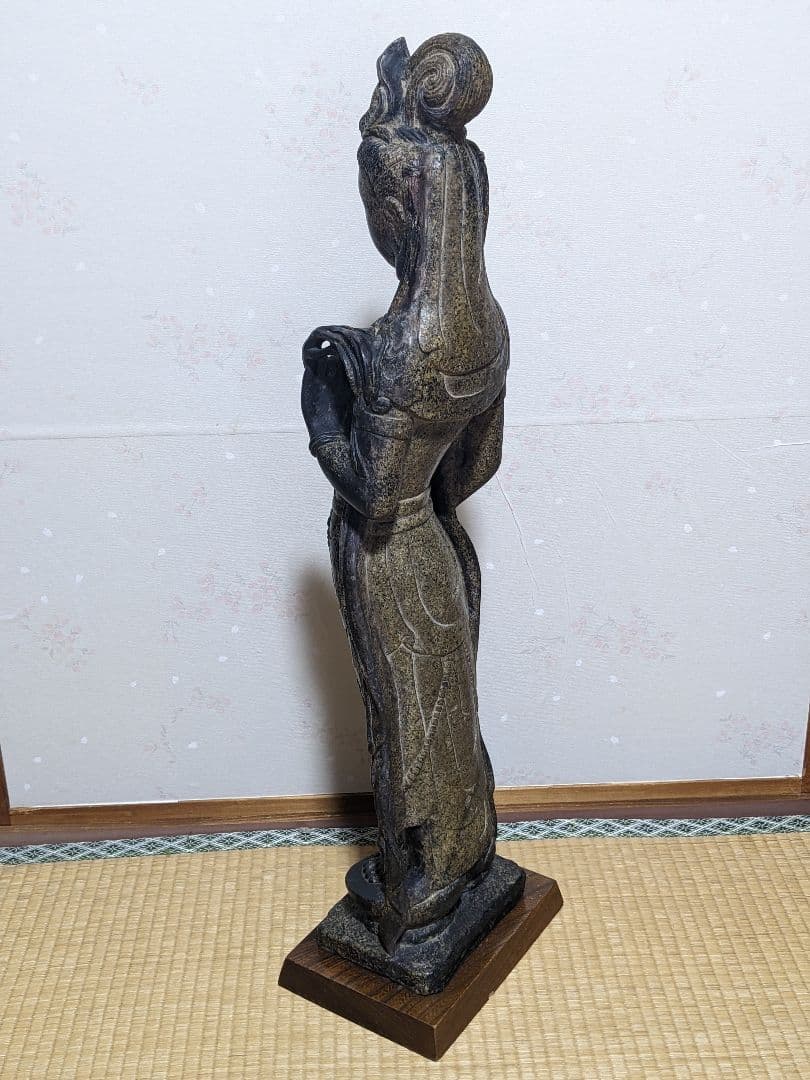 ♦観音菩薩立像 仏教美術 仏像 苦難厄除け 飾り 古美術骨董品 彫りの良い作品