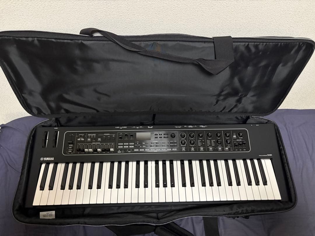 YAMAHA ( ヤマハ ) CK61 ステージキーボード 美品 ケースあり