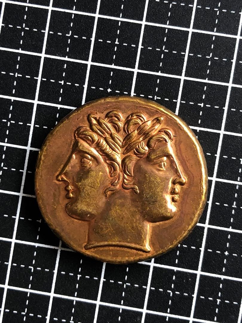 N2504【ギリシャ】金色　硬貨　古銭　　メダル