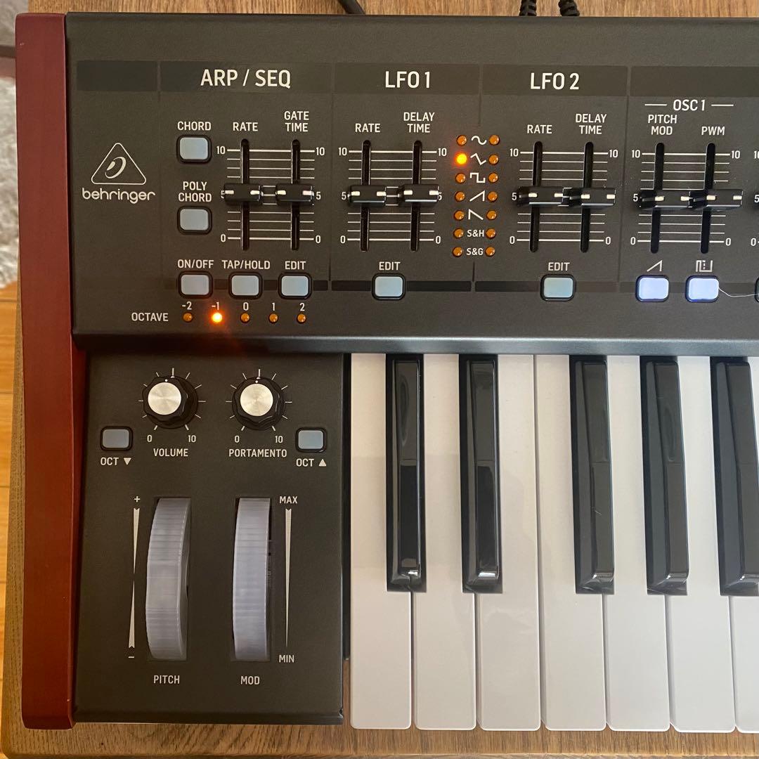 behringer DeepMind12 アナログ・シンセサイザー