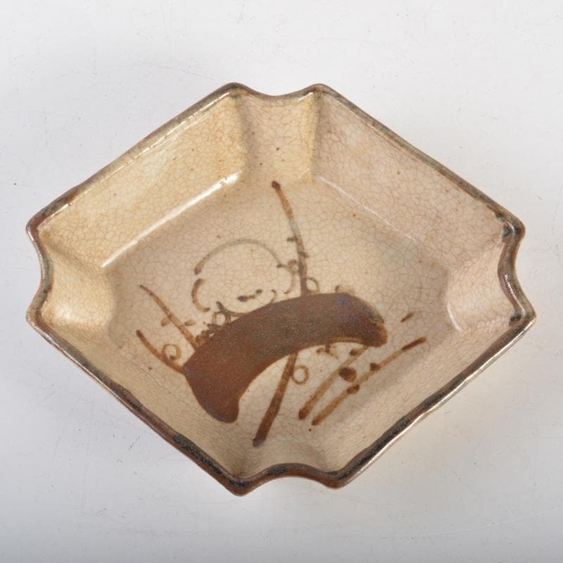 瀬戸焼　古瀬戸　鉄絵　梅花文　小皿　菱皿　銘々皿　十三客　C　6608Aぬ