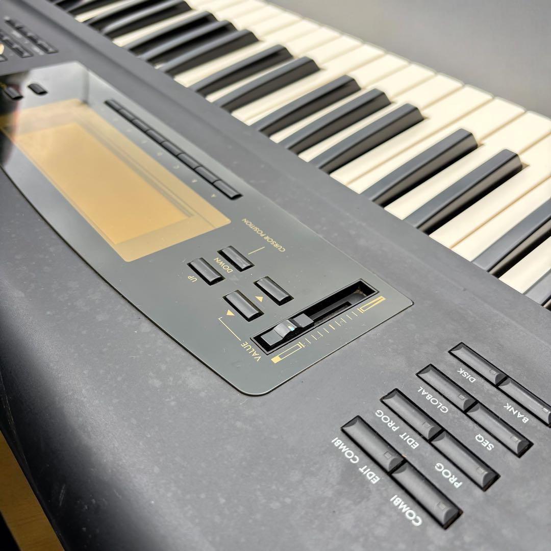 KORG 01/W pro シンセサイザー 61鍵 ワークステーション AI2