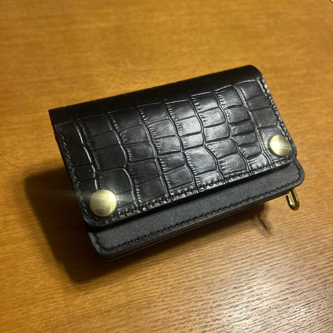 トラッカーウォレット　牛革クロコ型押し　ミドルウォレット　小判カン付　3層