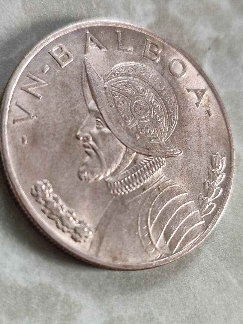 １９４７年　１バルボア銀貨　　バスコ・ヌーニェス・デ・バルボア
