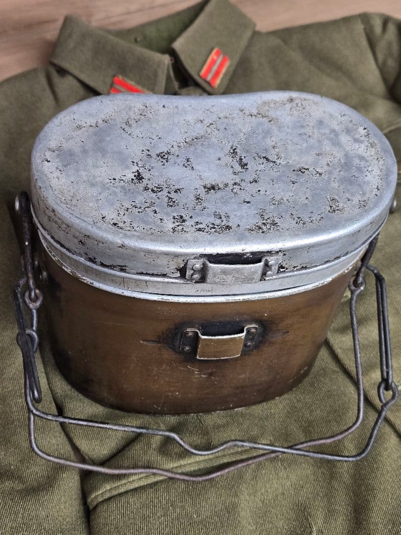格安　実物　日本陸軍　将校服(上着)と二重飯盒　セット