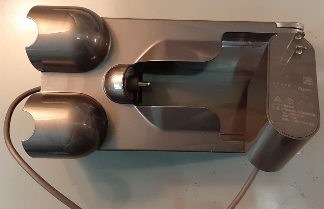 もう堪忍して値下げ◼️Dyson SV18 クリーナー 本体＋おまけ動作通電確認