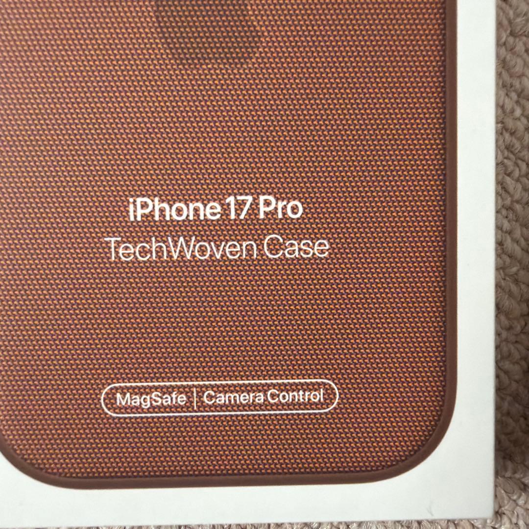 iPhone 17pro用　Appleテックウーブンケース
