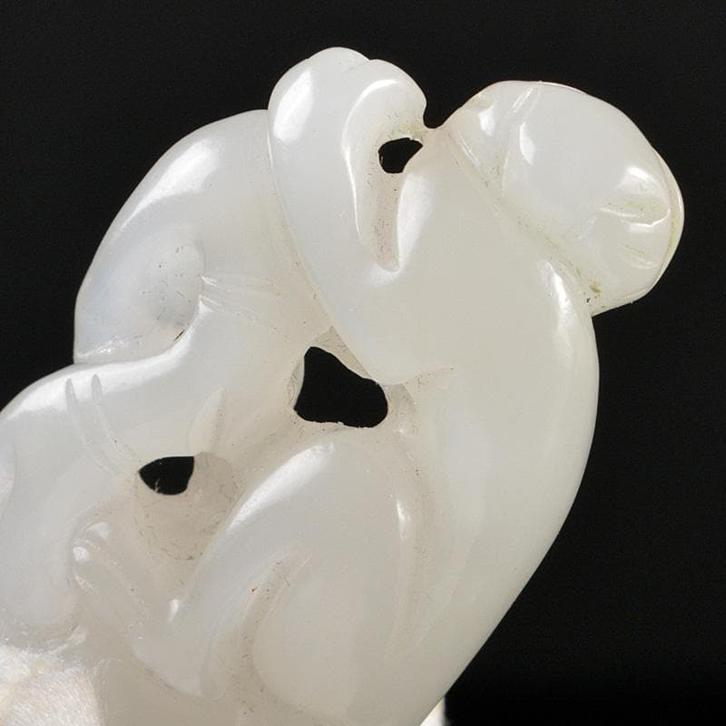 中国　玉石白玉彫刻　猿鳥彫　根付　置物　V R6008E