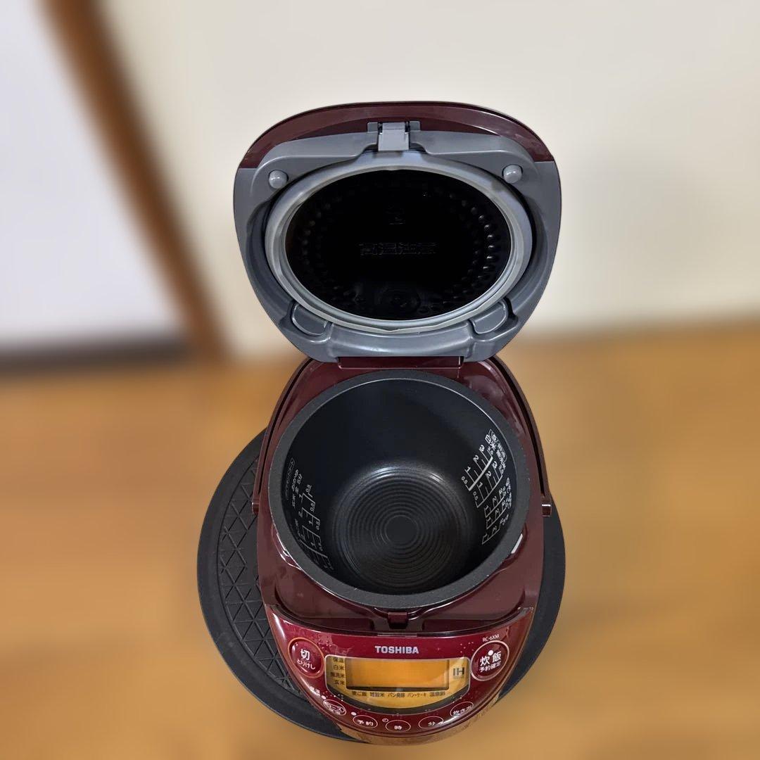 TOSHIBA 炊飯器　RC-6XM 炊飯器 赤