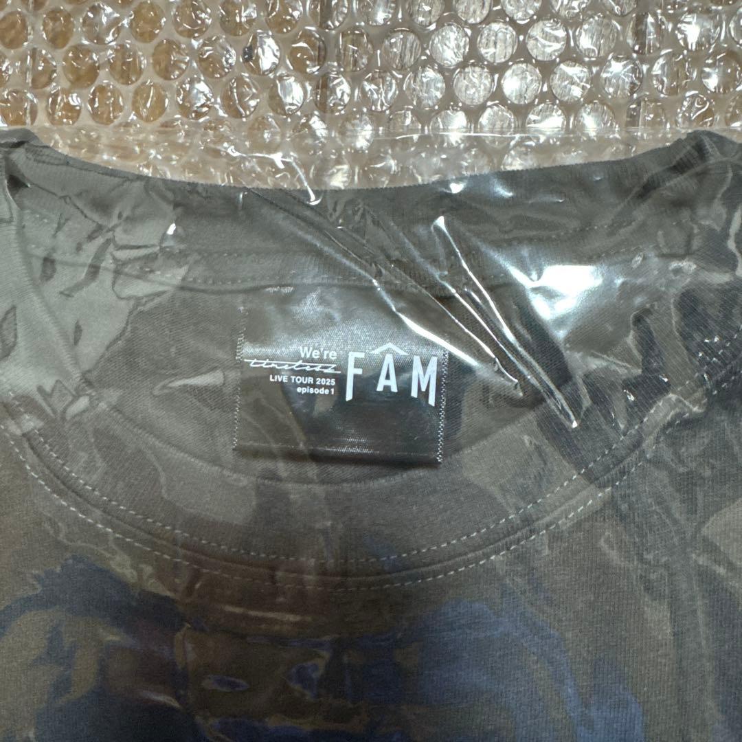 ア*ス様 timelesz タイムレス FAM Tシャツ チャコールグレー