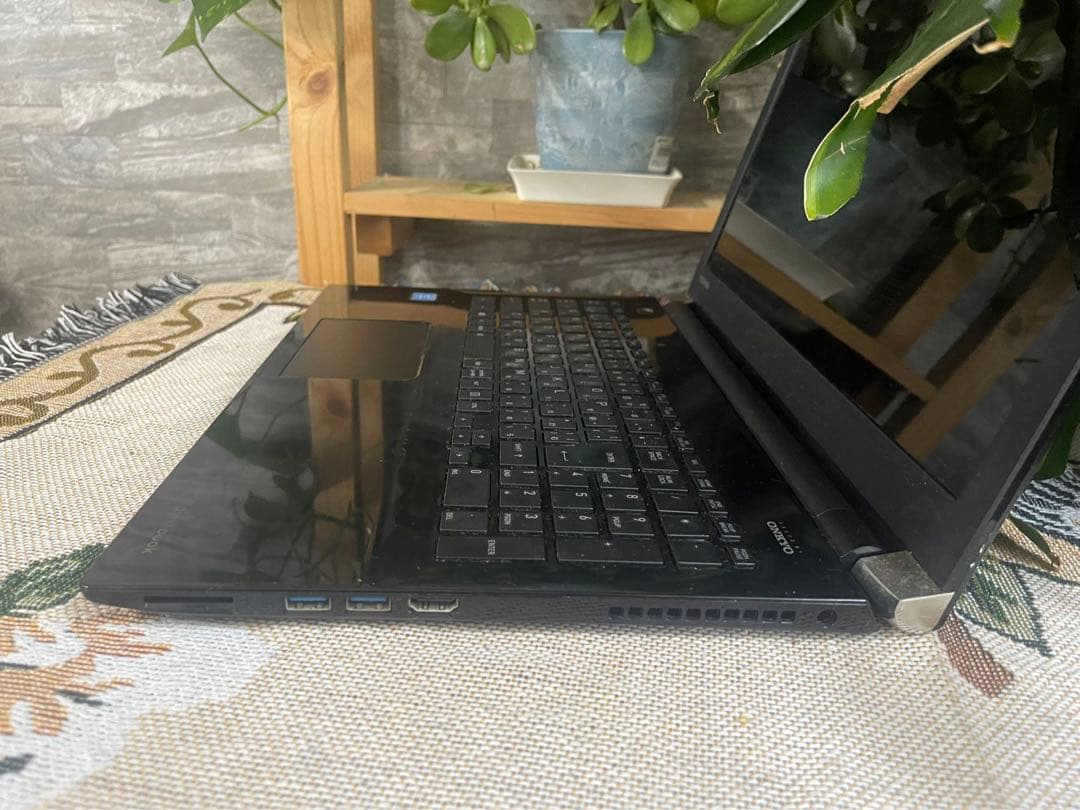 東芝 リュクスホワイト 仕様 2017夏モデル T45/DB パソコン