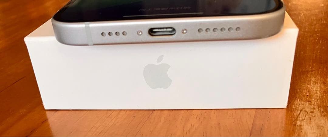 TAKUApple iPhone15Plus 128G ブルー　本体