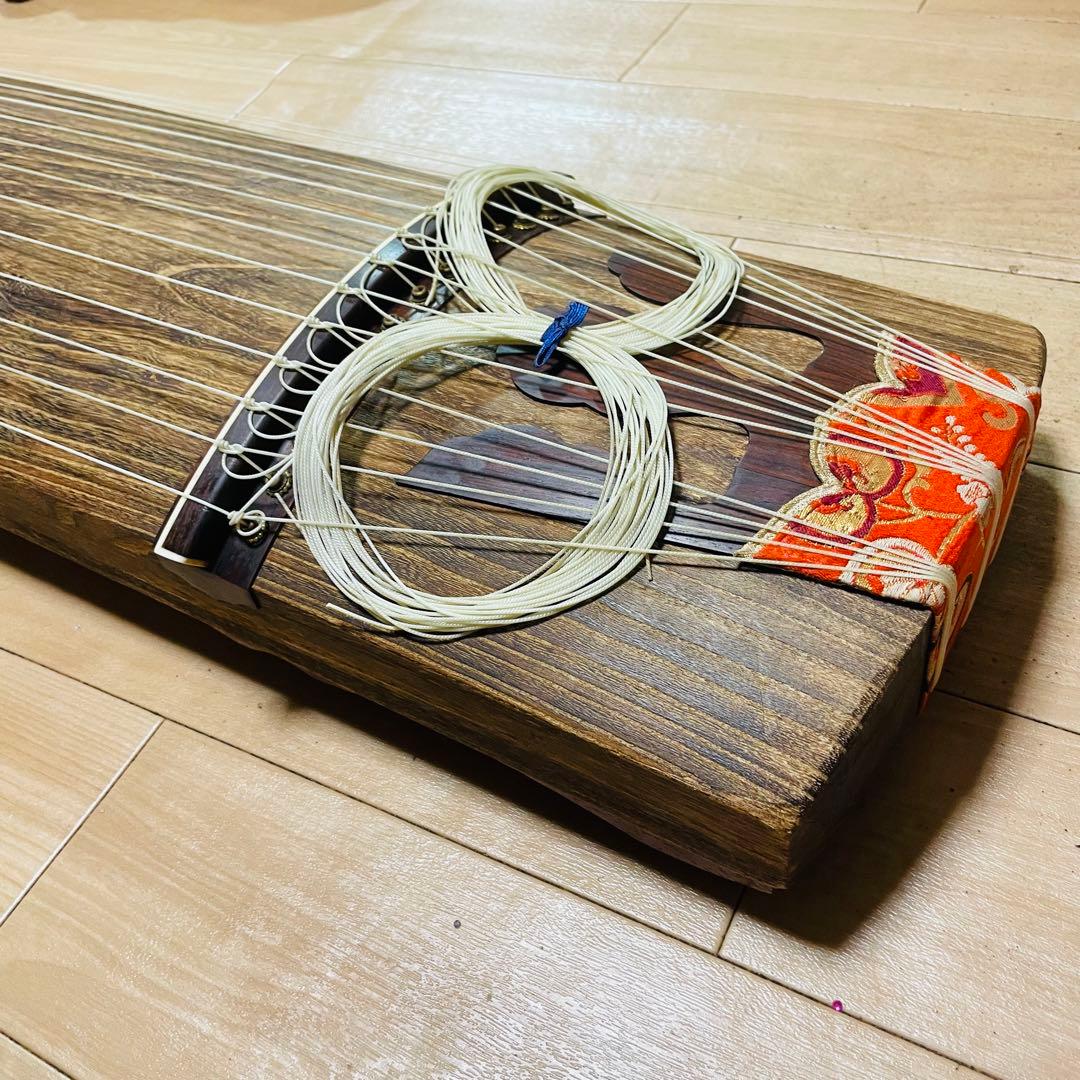 お琴　箏　13弦　高級　和楽器　弦楽器　琴柱