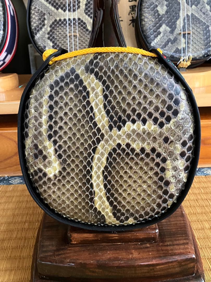 沖縄三線古民家床柱材南風原型本皮一枚張りスンチ塗り期間限定出品