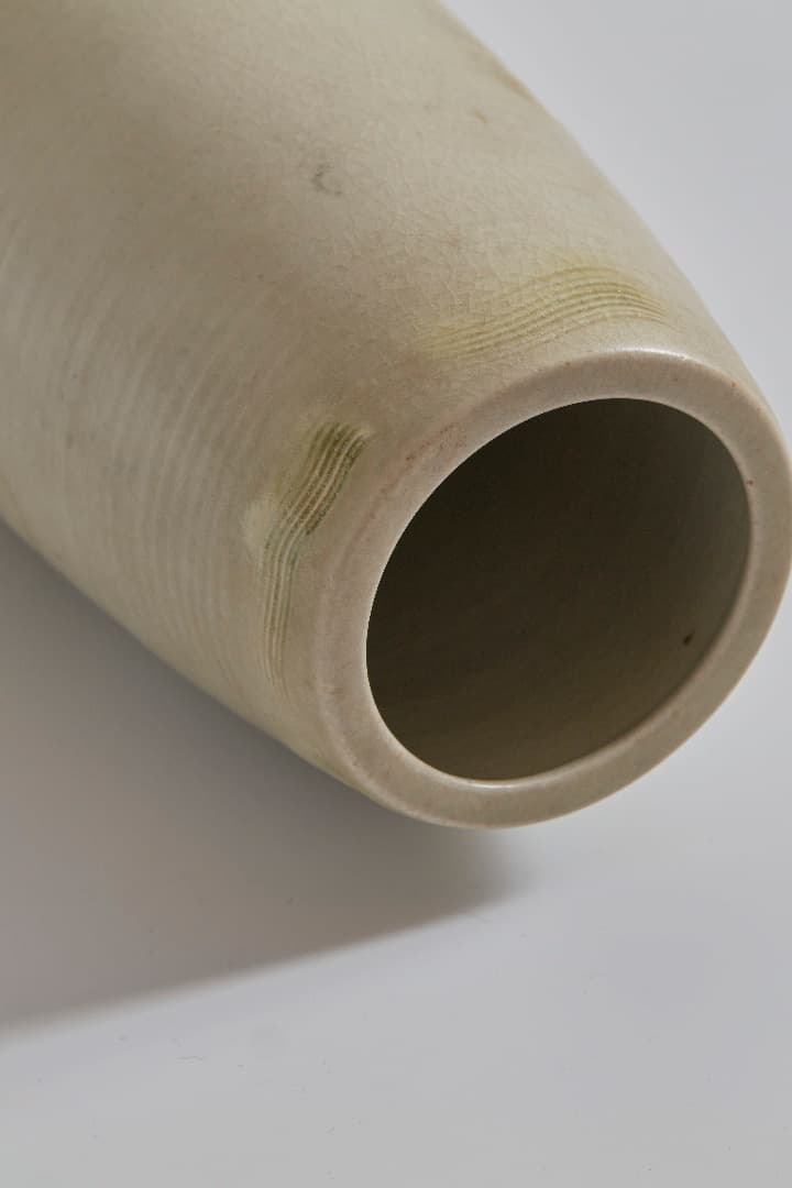 陶器製花瓶 [ 柳の模様 ]