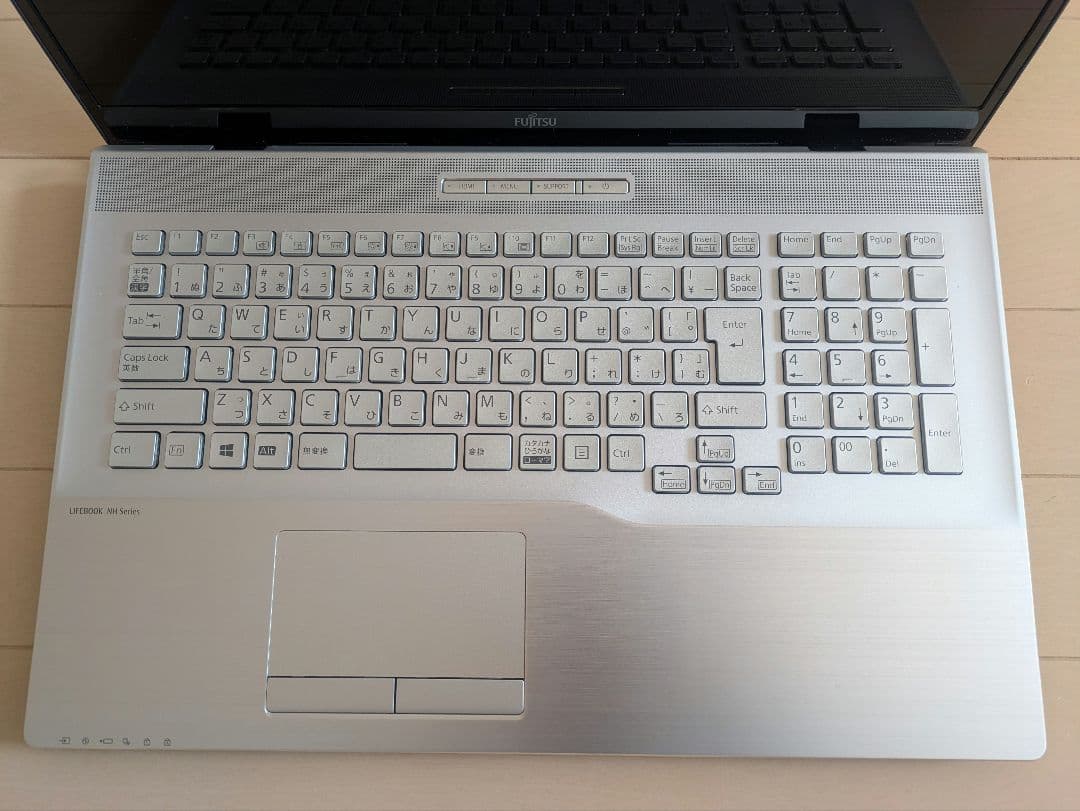 【17インチ大画面10世代】ノートPC 富士通 LIFEBOOK WN1/E2