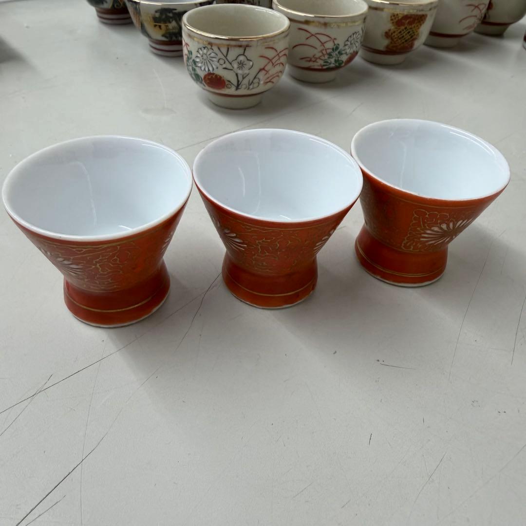 九谷焼　伝統工芸品　まとめ売り徳利とおちょこセット 陶器製