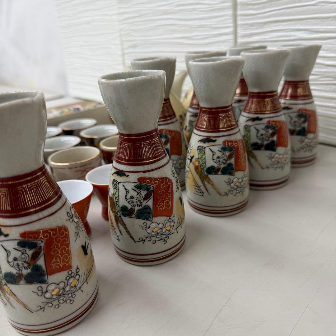 九谷焼　伝統工芸品　まとめ売り徳利とおちょこセット 陶器製