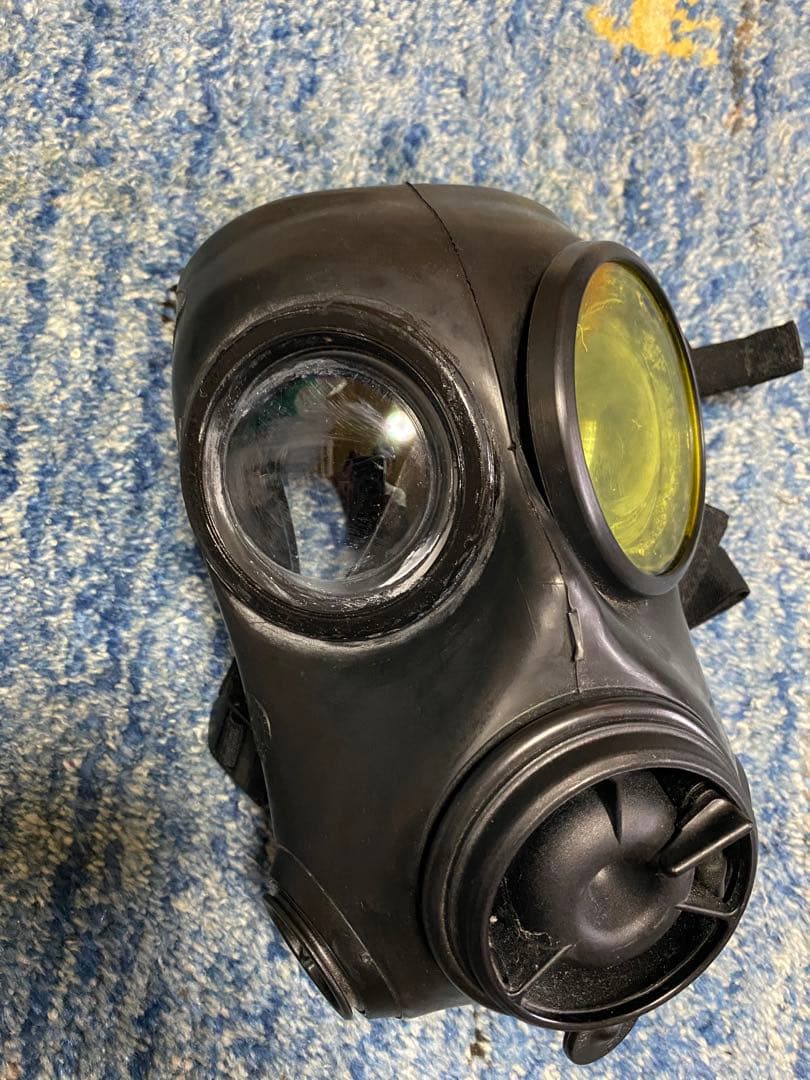 ガスマスク　イギリス軍　S10 中古品