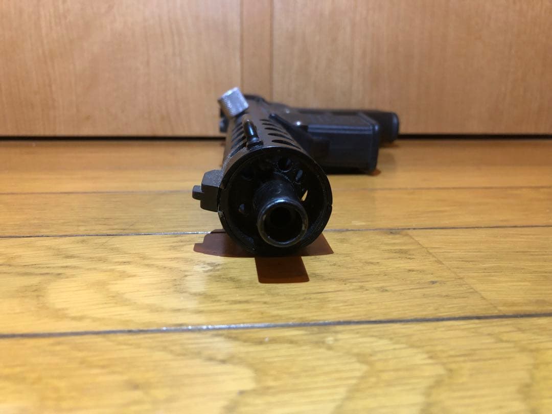 WE P90 GBB＆マルゼンKG9 GBB