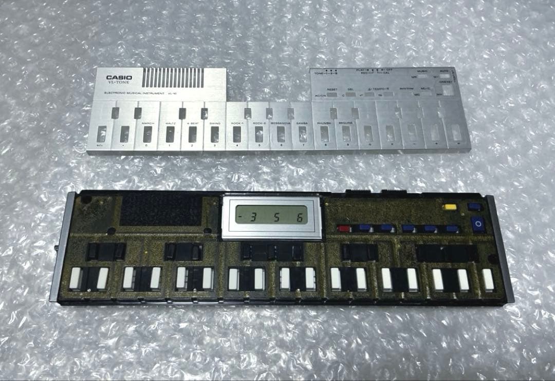 CASIO VL-10 VL-TONE☆世界最小シンセサイザー☆レア☆1982年