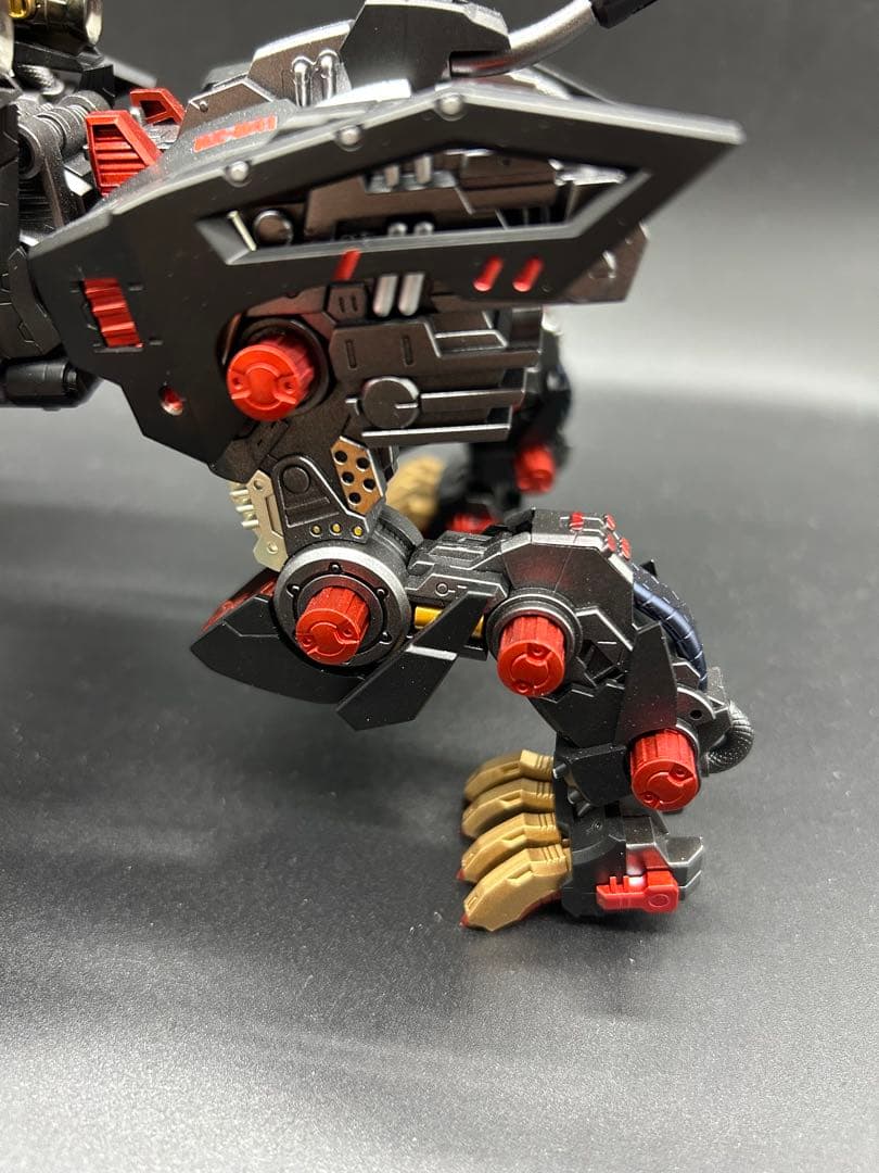 ゾイド　コトブキヤ　HMM ライガーゼロ　レギウス(王)仕様