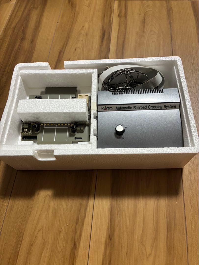 KATO Nゲージ　自動踏切基本セット　20-650