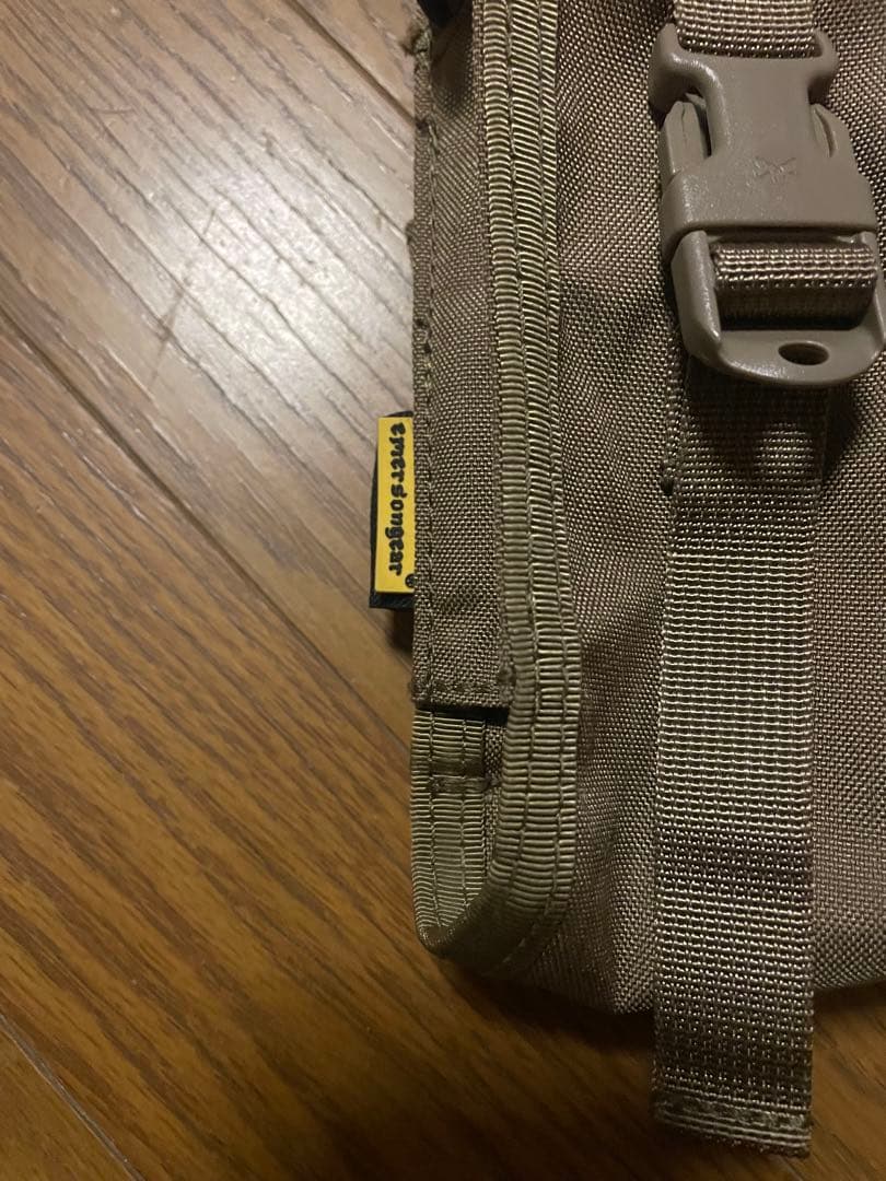 エマーソン　プレートキャリア 即決可　タンカラー　CB 付属品有り