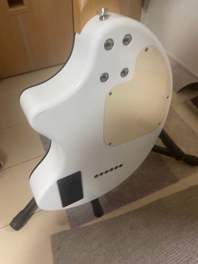 ハローキティ エレキギター　FERNANDES アンプ内蔵 ZO-3 ゾウサン