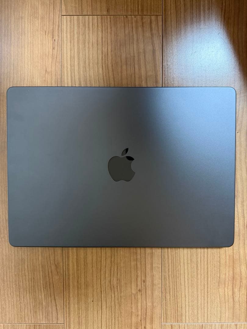 【美品】MacBook Pro(M4) 14インチ 1TBSSD 16GBメモリ