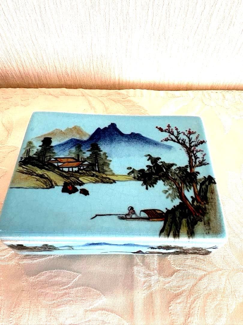 ◆台湾陶器◆山水画手描き作品◆青色の小箱◆1970年頃◆美品