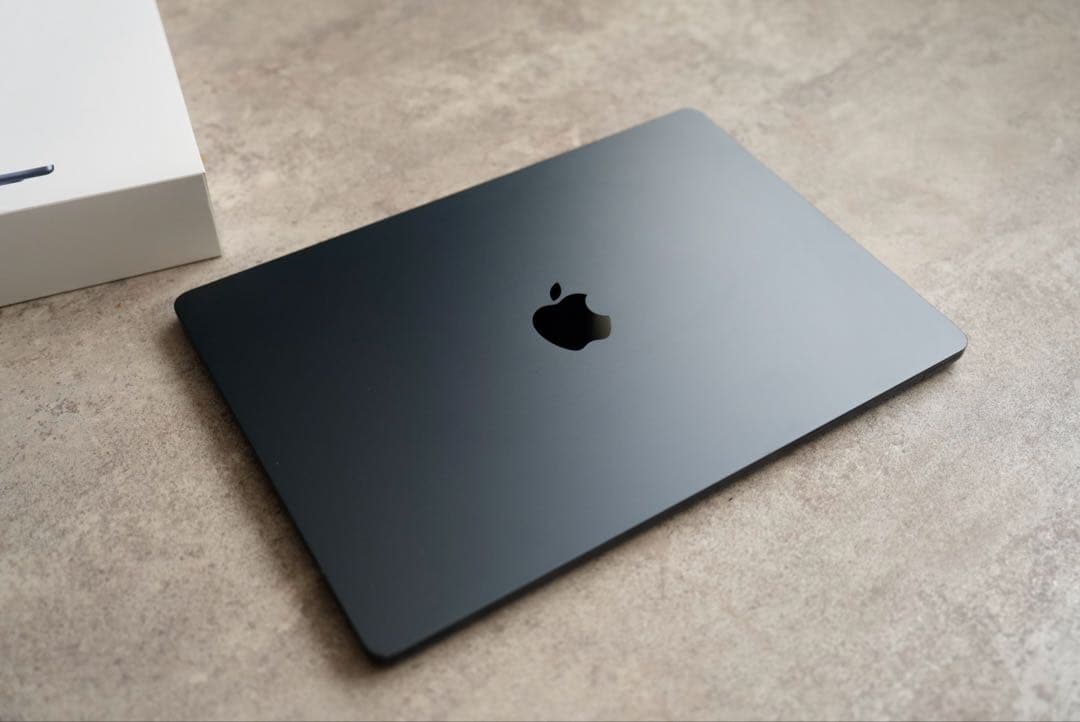 Apple MacBook Air M3 2024 15インチ 16GB 1TB