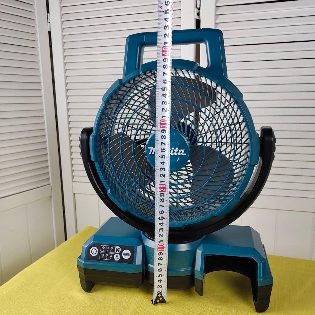 【匿名発送】makita マキタ 充電式ファン CF203D 箱付き