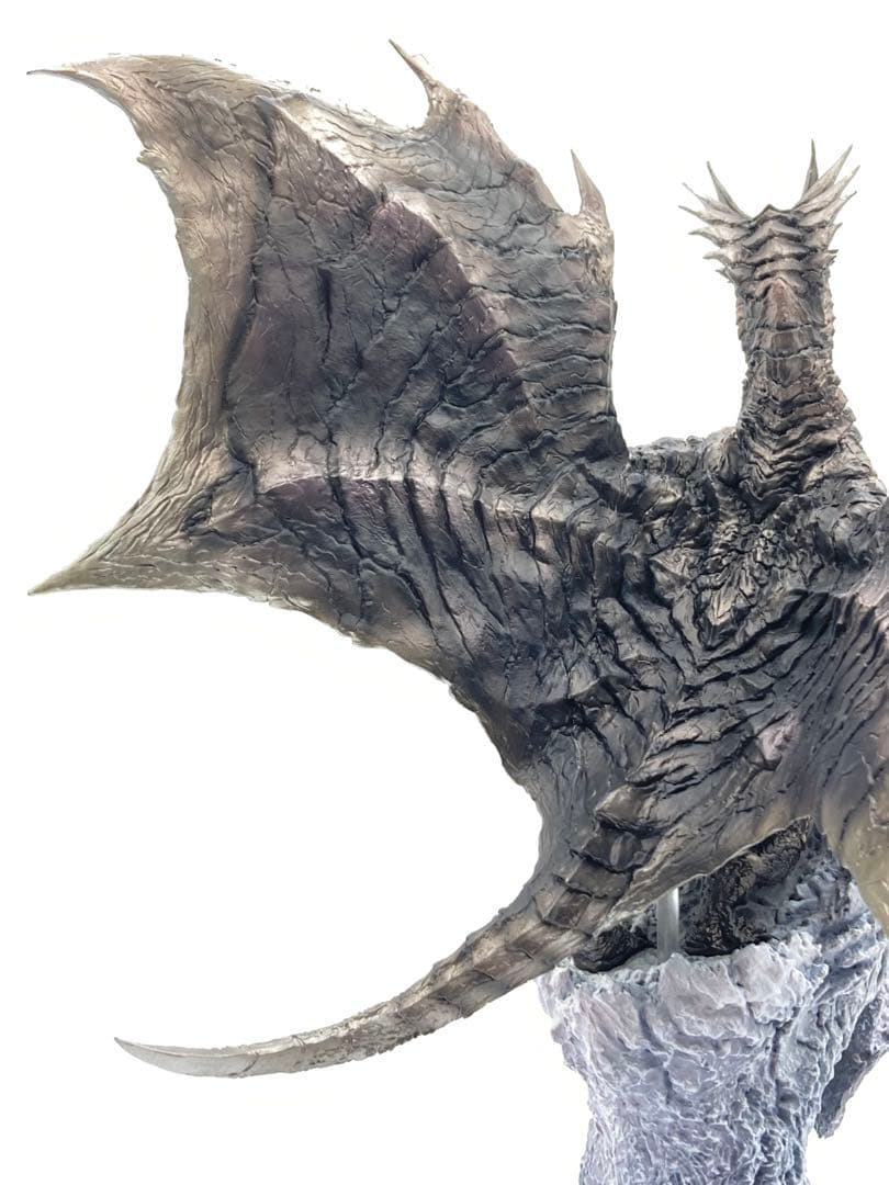 【復刻版】クリエイターズモデル 鋼龍 クシャルダオラ カプコン