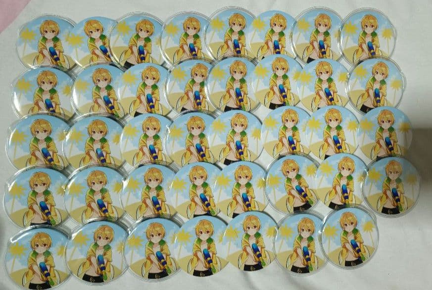 すとぷり　るぅと　缶バッチ　すとめも9　水着