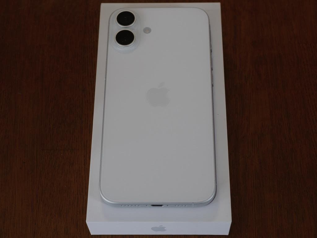 iPhone 16 plus 中国版　ホワイト