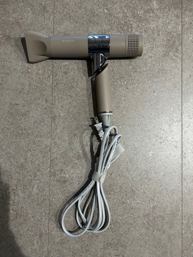 【ジャンク品】KINUJO絹女 ヘアドライヤー 1250W