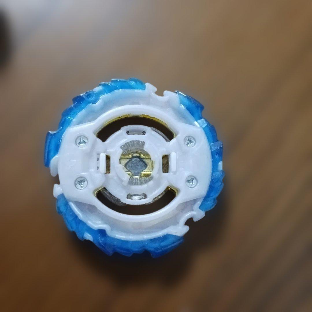 ベイブレードバースト 銀剥がし 非売品 当選品 　ウィザードファブニル　光龍