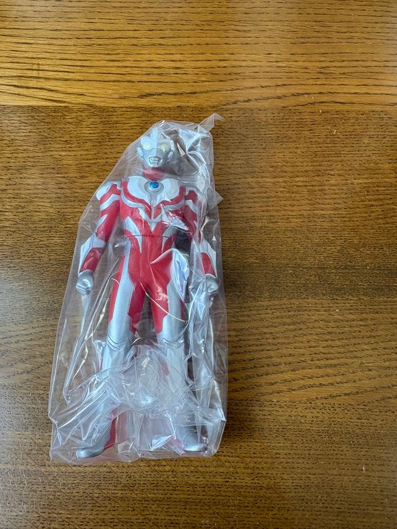 ブガッティバッ商品　ウルトラマンギンガセブンカラーコレクション