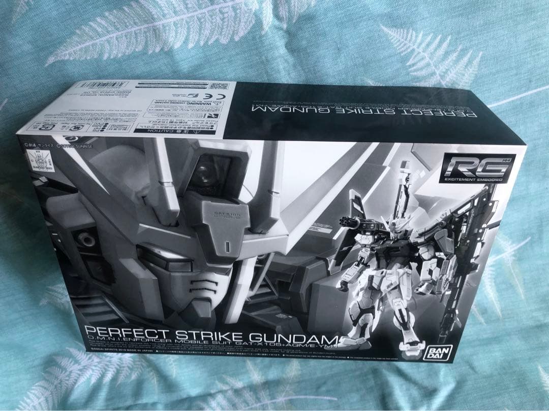 RG 1/144 パーフェクトストライクガンダム (組み立て式プラモデル)