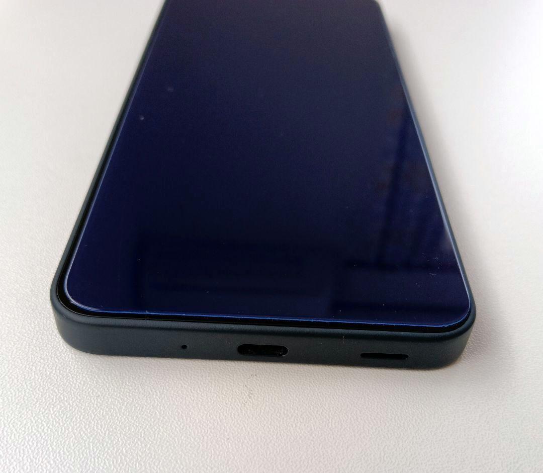 AQUOS wish4 ブラック　保護フィルム付