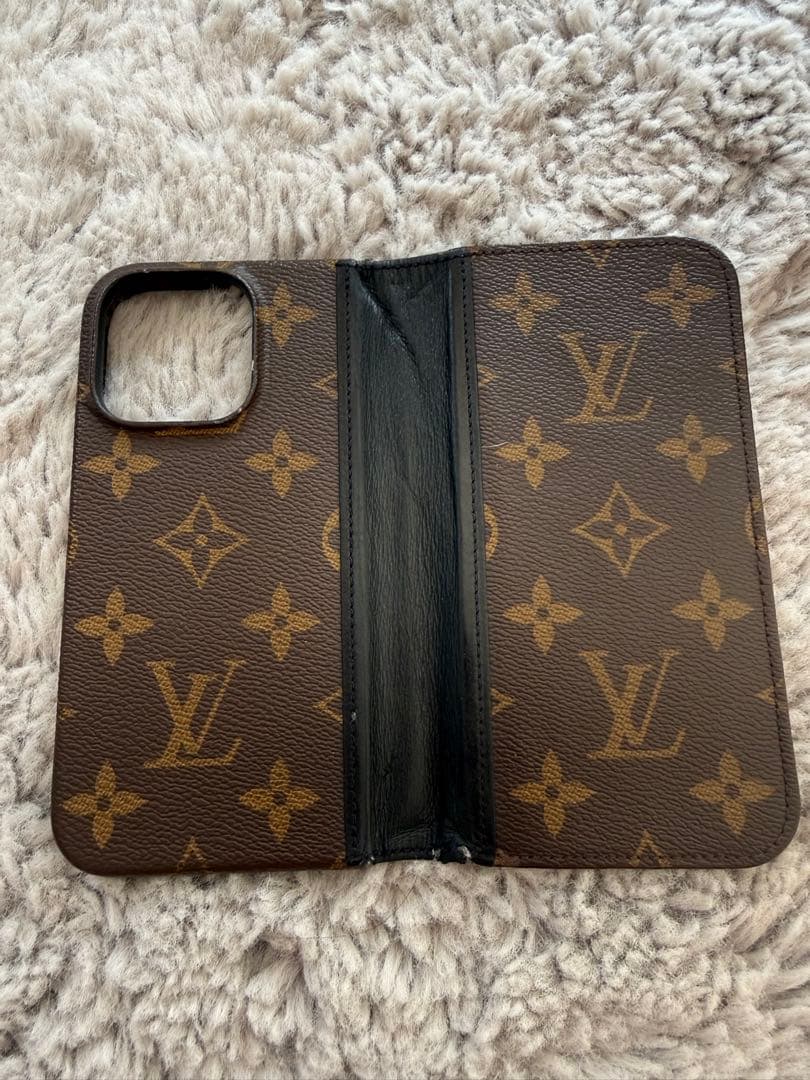 Louis Vuitton 手帳型iPhoneケース ブラウン