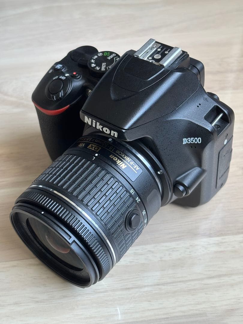 ニコン Nikon D3500 一眼レフカメラ 標準レンズキット 18-55mm