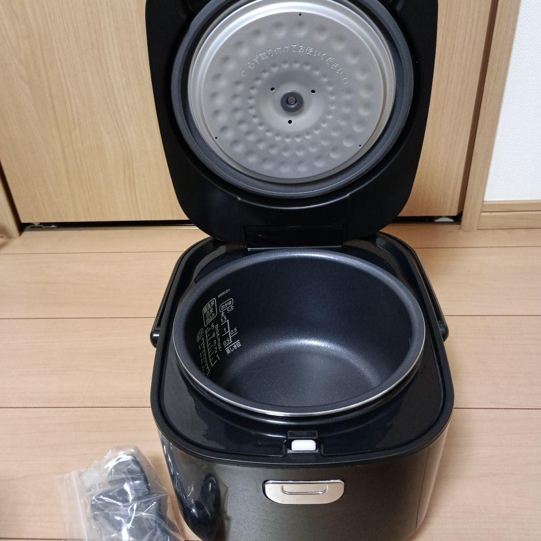 アイリスオーヤマ　炊飯器　5.5合炊き