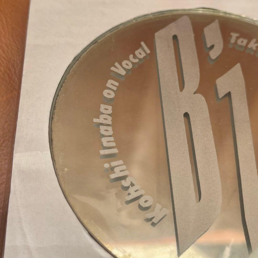 B'z 初期ロゴ入りガラス盾 CDスタンド