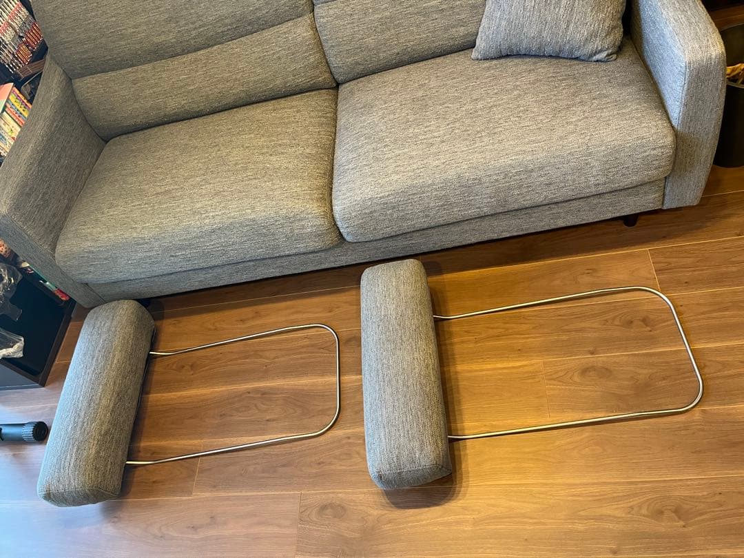 【送料込み】ニトリ 3人掛けソファ オットマン ヘッドレスト×2 クッション付き